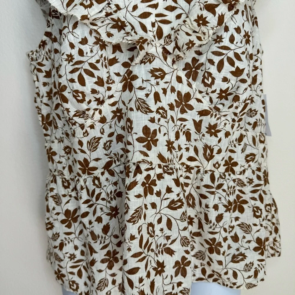 Flutter-Sleeve Floral V-Neck Tie-Back Top Size: M - Picture 15 of 16